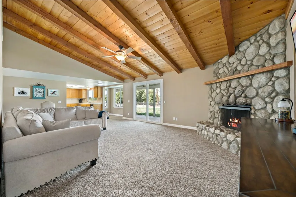 30520 Stein Way, Hemet, California 92543 home-pic-18